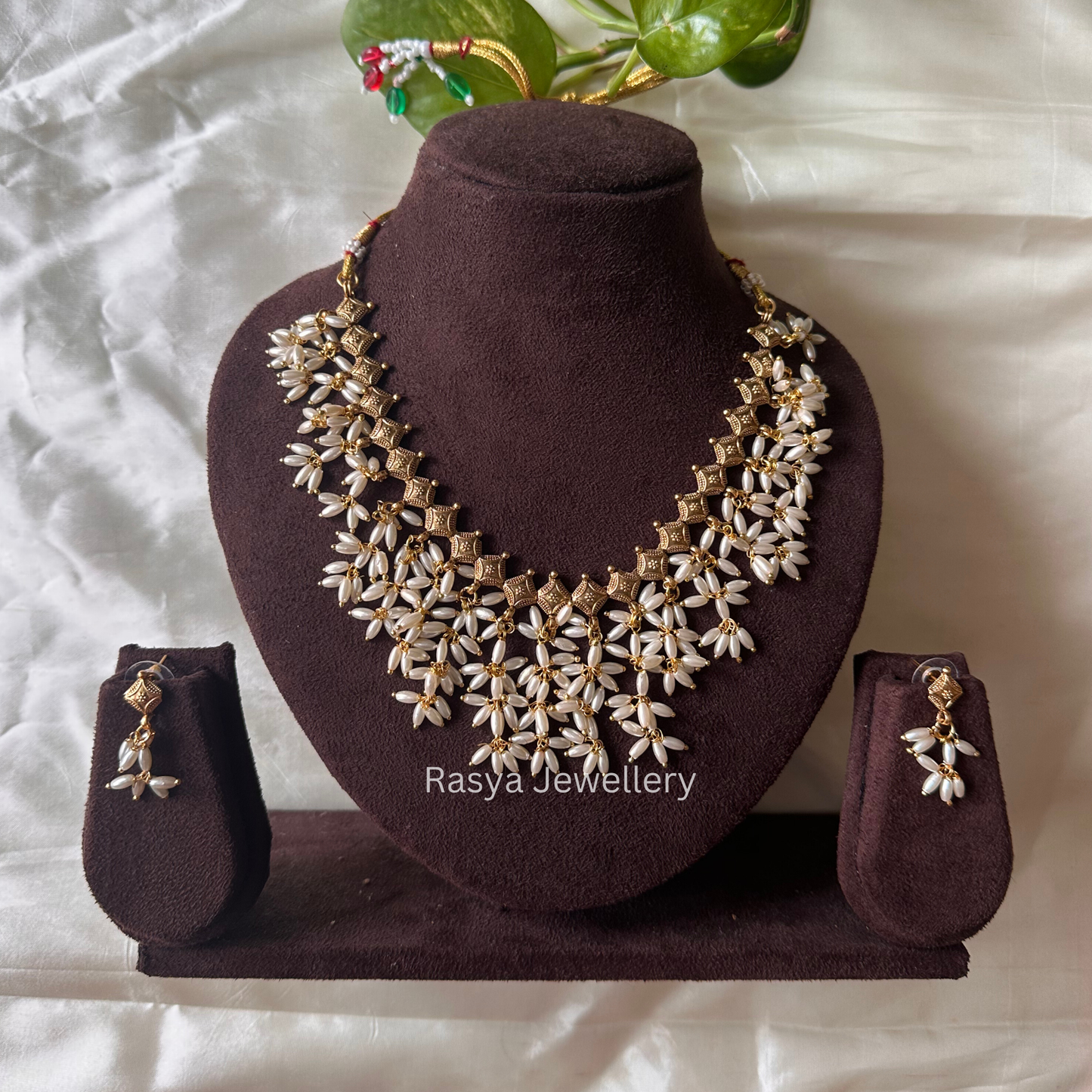 Rice Pearl Necklace Set